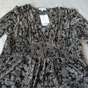 DR2 Black Paisley Blouse